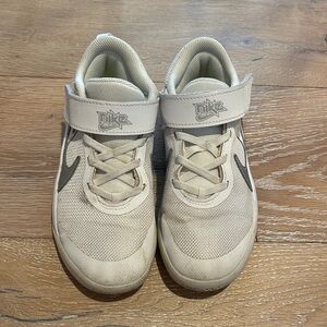 Team Hustle Nike sneakers